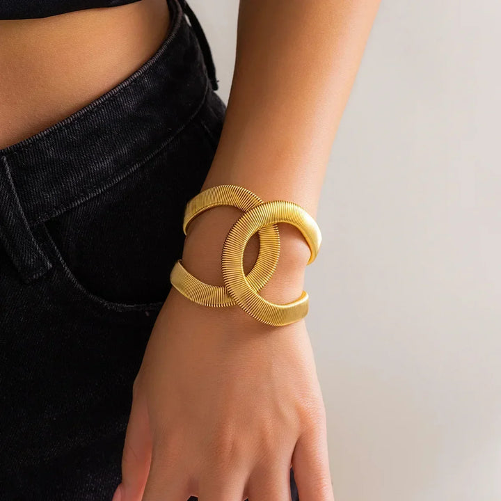 Fashionable Geometric Metal Bracelet