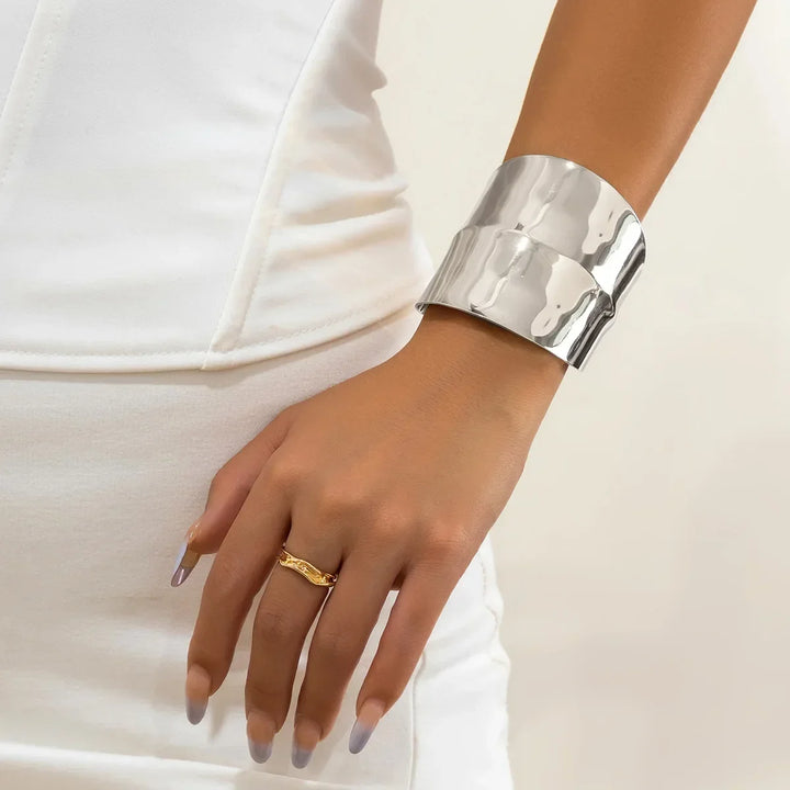 Fashionable Geometric Metal Bracelet